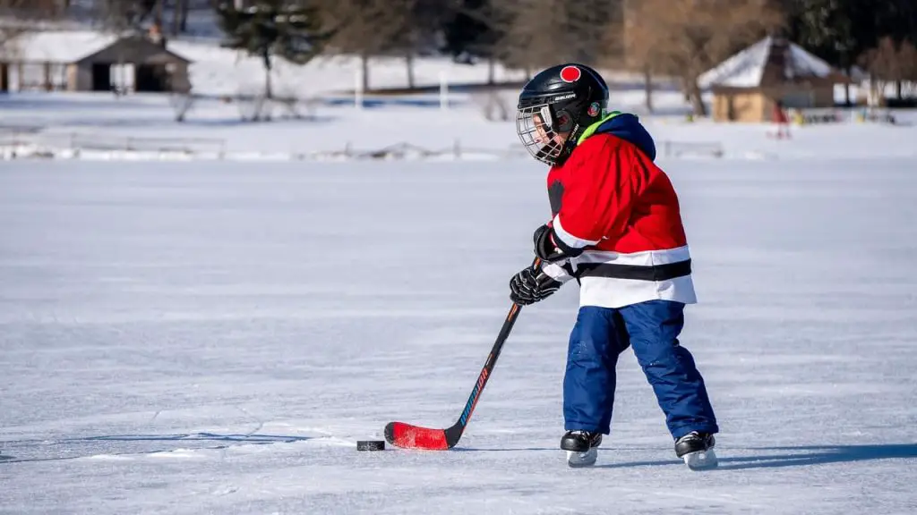 At what age should kids start hockey.